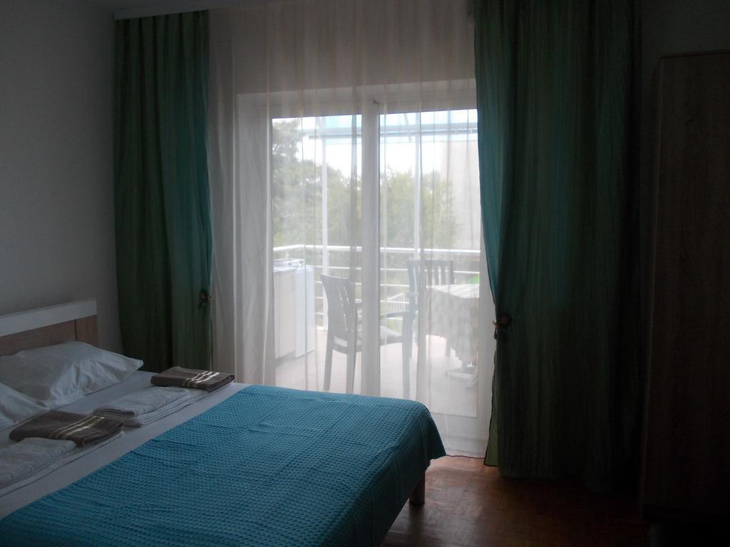 Apartments Idolga バール 部屋 写真