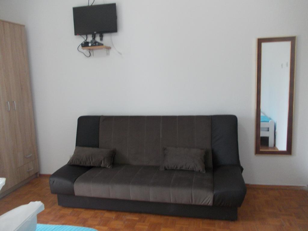 Apartments Idolga バール 部屋 写真