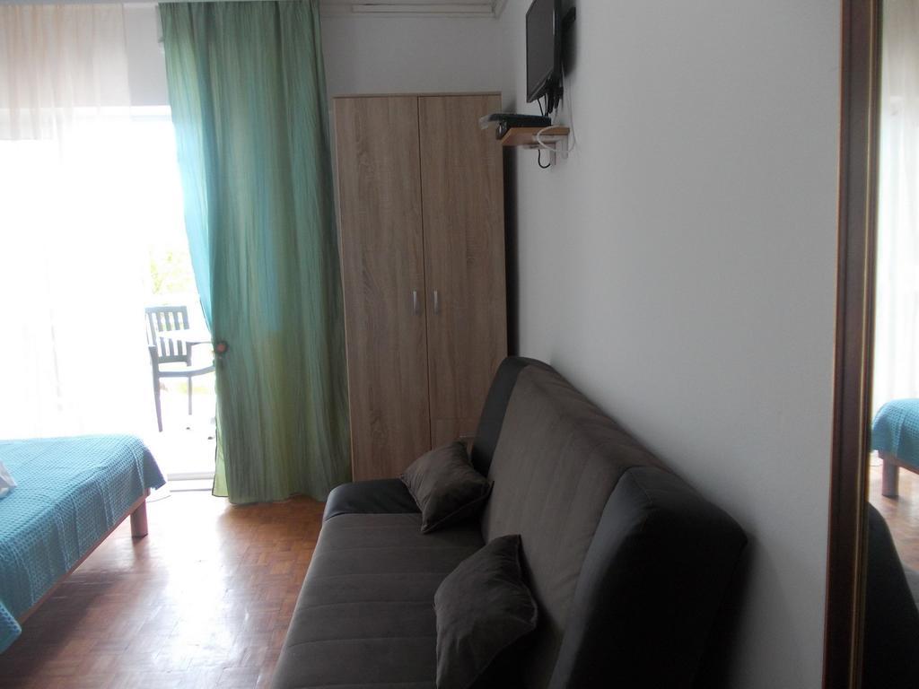 Apartments Idolga バール 部屋 写真