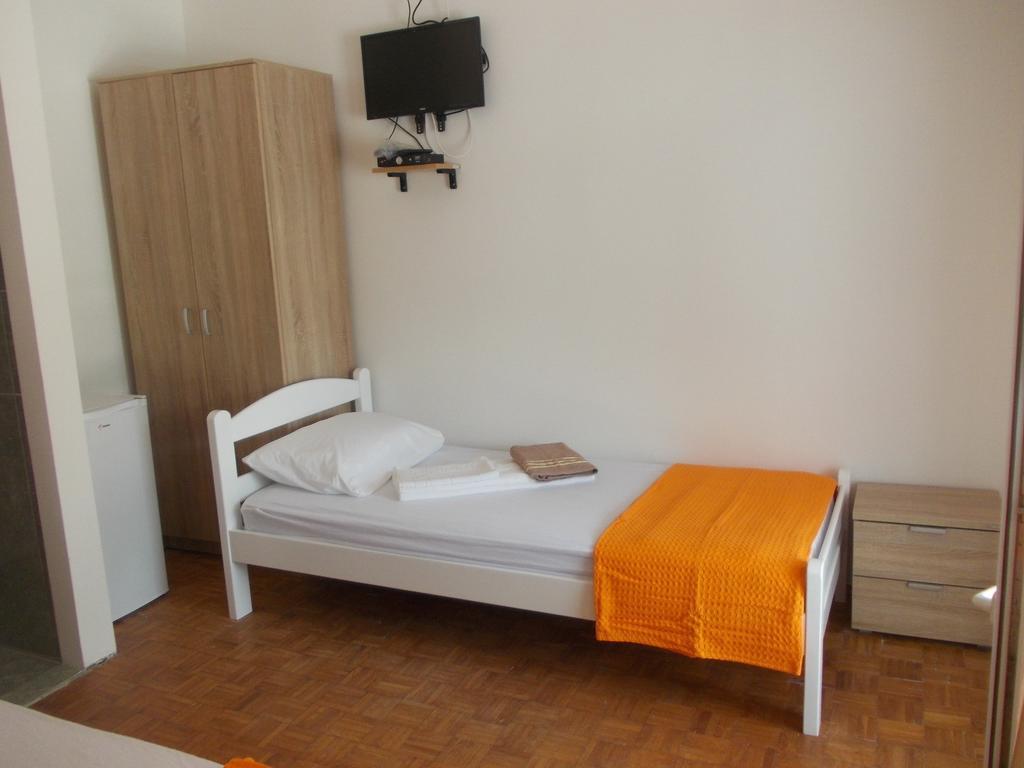 Apartments Idolga バール 部屋 写真