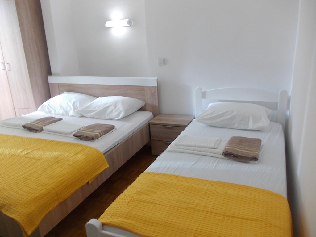 Apartments Idolga バール 部屋 写真